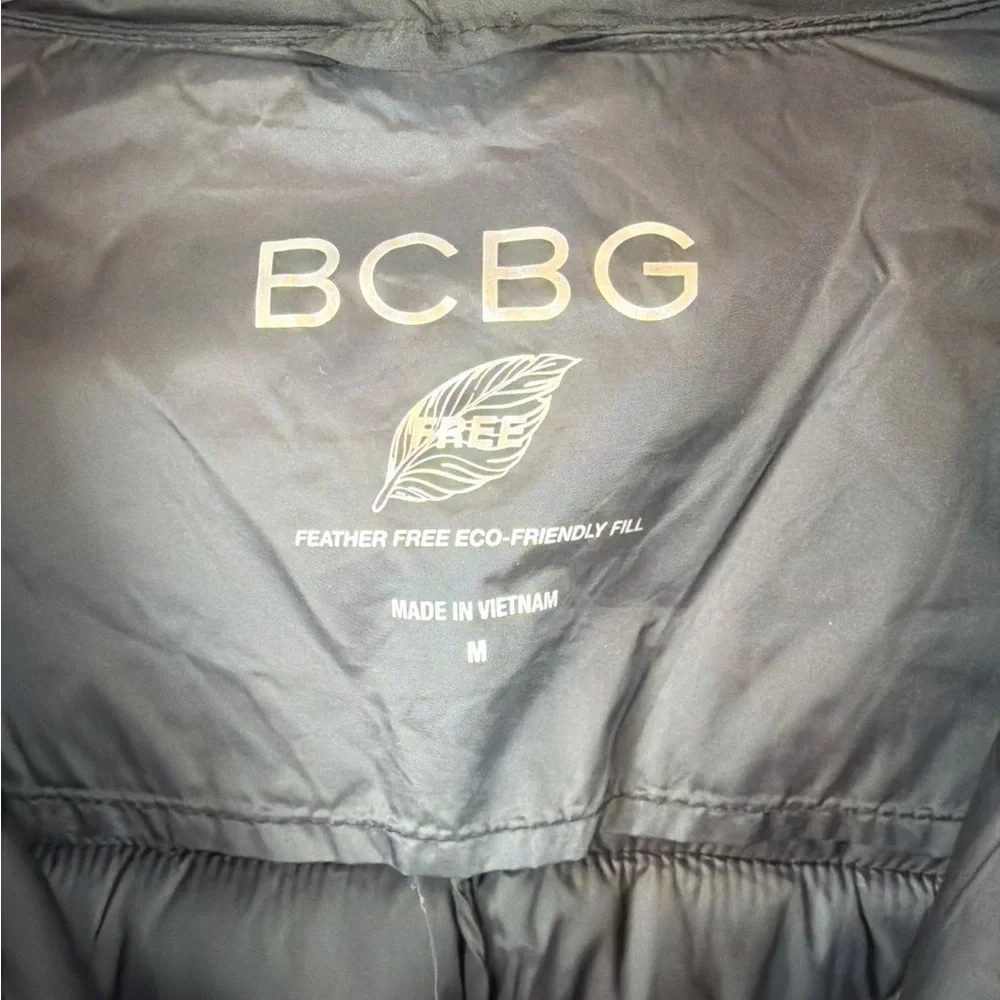BCBG Cloud Collection Long Black Puffer Coat - Picture 4 of 8